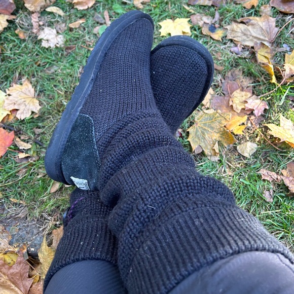 UGG black sweater boots womens size 9 - Picture 5 of 10